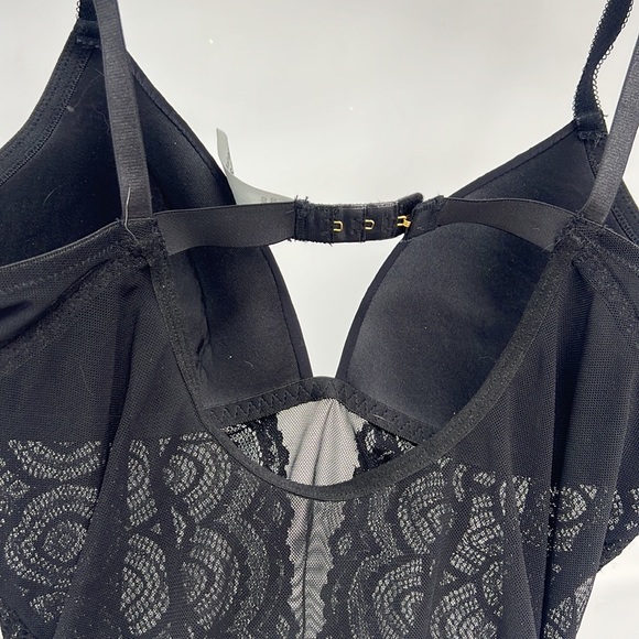 black lace and mesh bodysuit - Picture 5 of 5